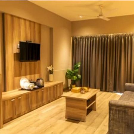 Ashok Deluxe Apartments, Marol Andheri East Bombay Exterior foto
