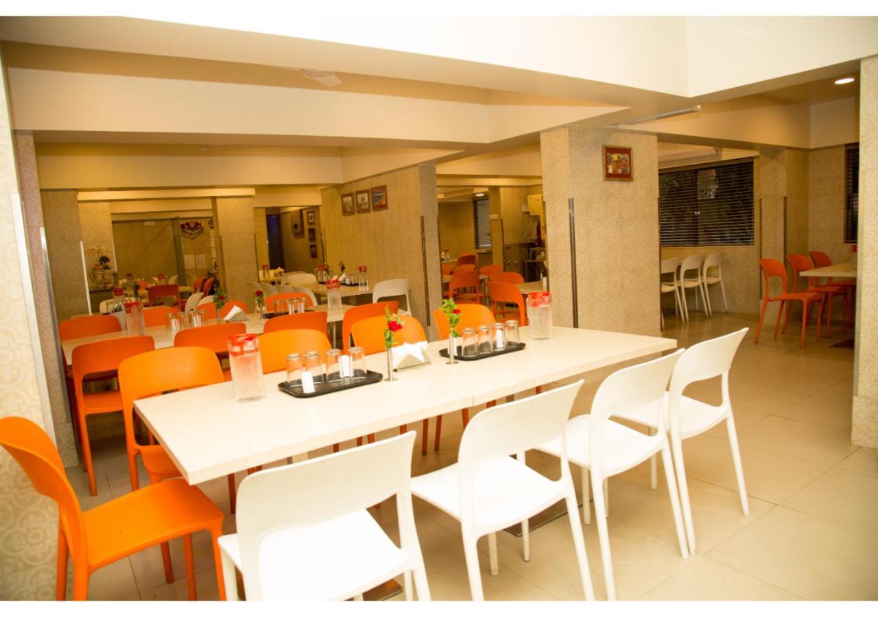 Ashok Deluxe Apartments, Marol Andheri East Bombay Exterior foto